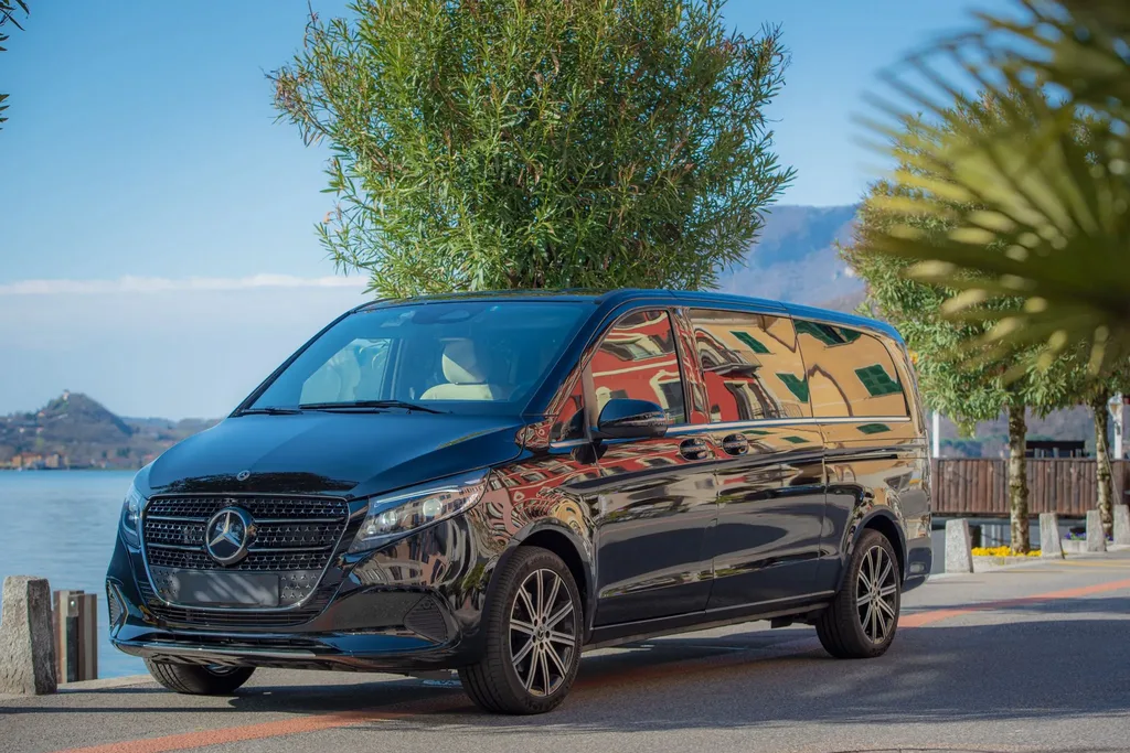 Mercedes Minivan della flotta OK Taxi Lugano