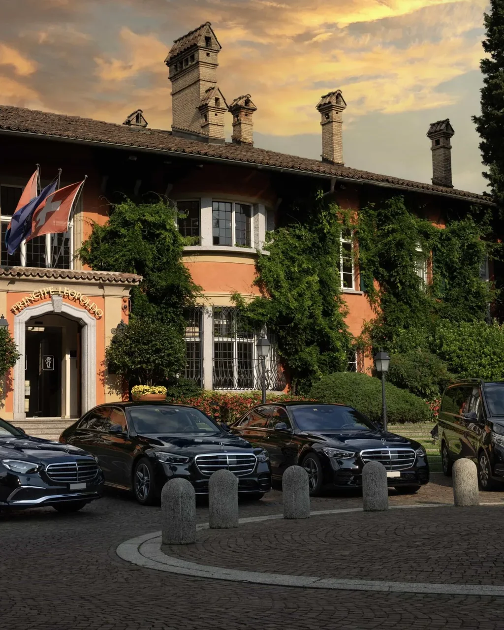 La flotta Mercedes di OK Taxi Lugano